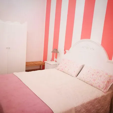 B&B Resta Cu Mme Napels Buitenkant foto