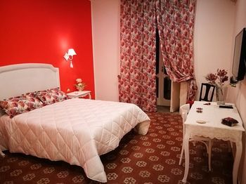 Appartement Resta Cu Mme Napels