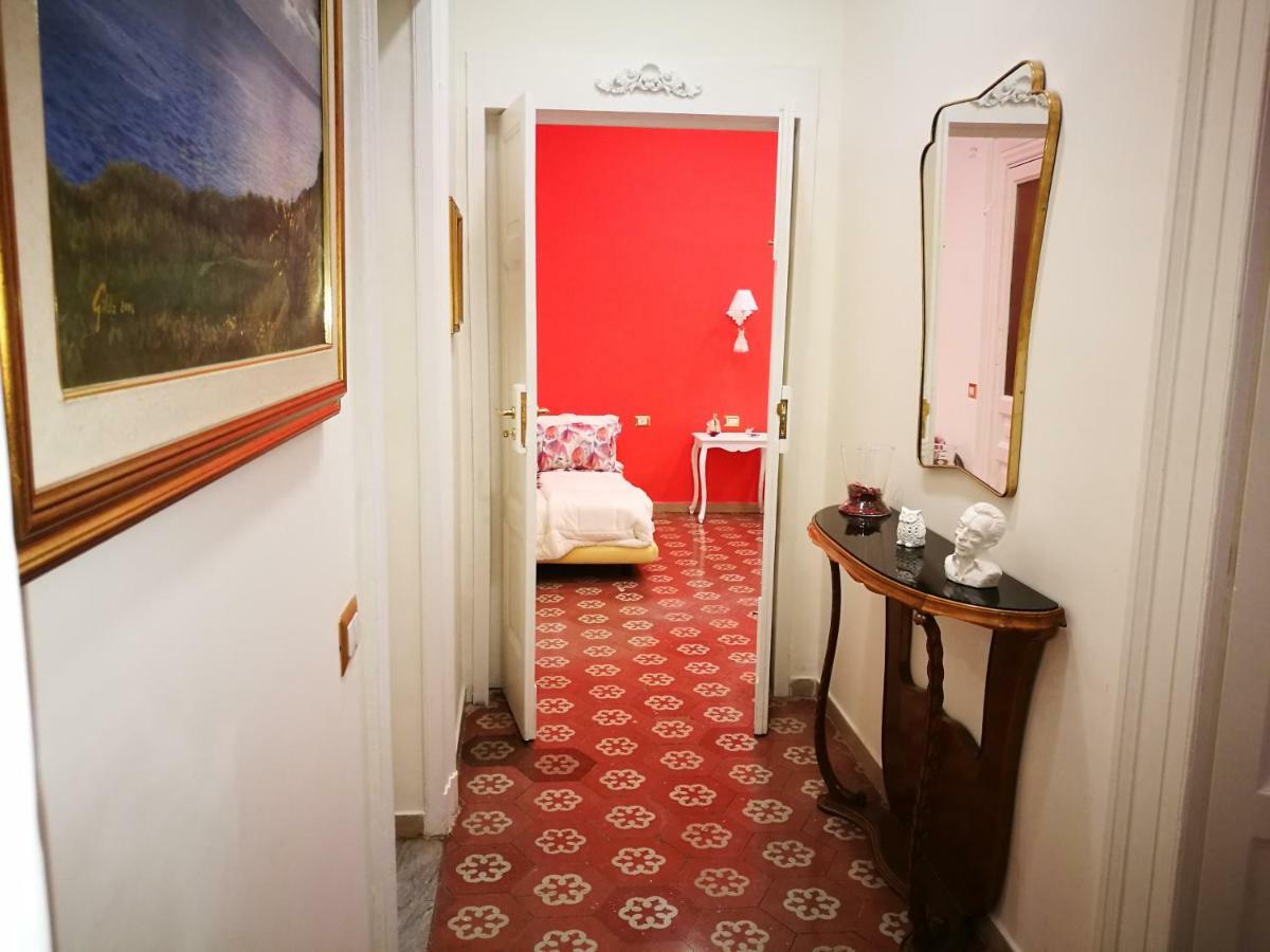 Appartement Resta Cu Mme Napels