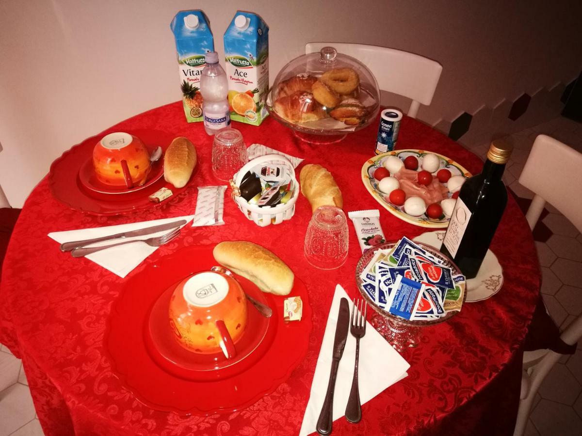 Appartement Resta Cu Mme Napels